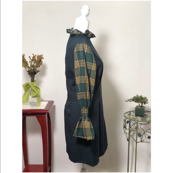 NWOT Green Plaid Ruffle Sleeve Dress - Picture 5 of 5